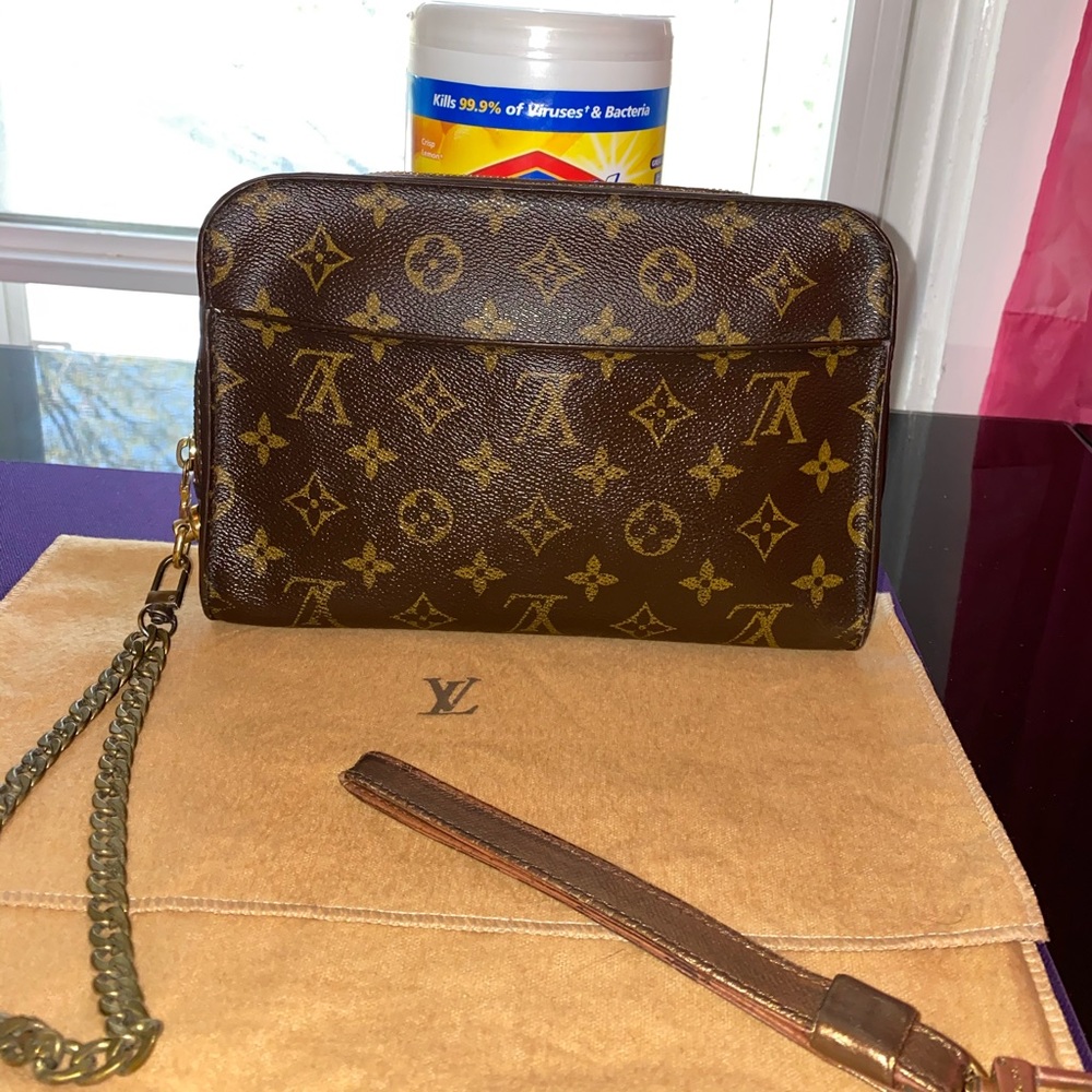 Louis Vuitton Clutch!